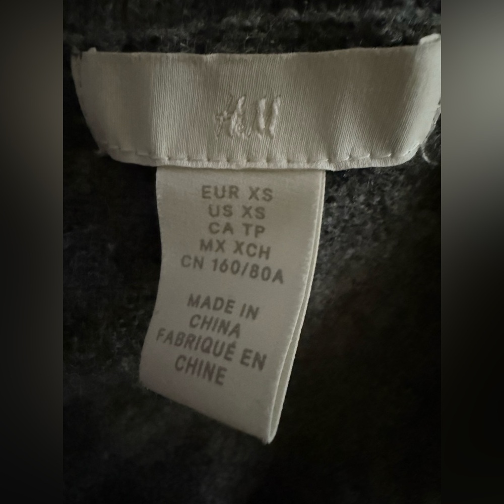 Grey fuzzy cardigan - Picture 6 of 6